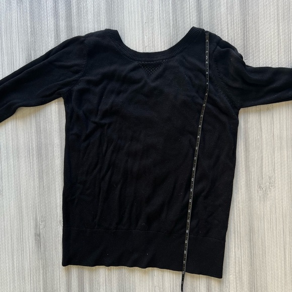 Lululemon Classic Black Long Sleeve Sweater Size 4 - Picture 6 of 6
